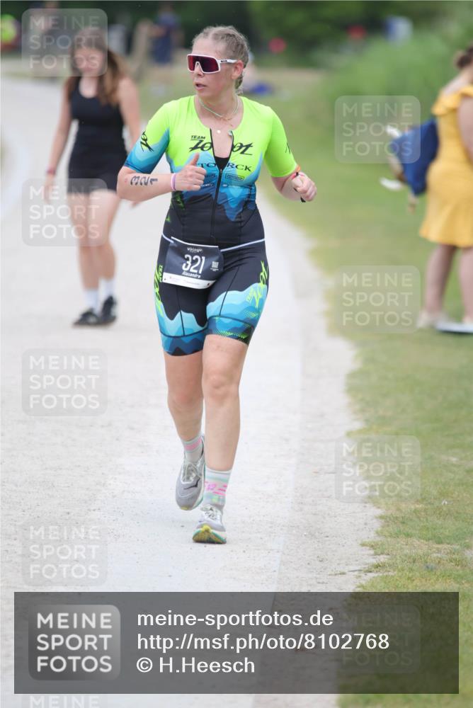 22.06.2025 - Viking Triathlon H.Heesch http://msf.ph/oto/8102768 22.06.2025 15:48:23 Laufen 321 meine-sportfotos.de