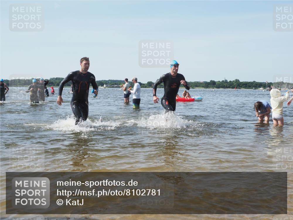 22.06.2025 - Viking Triathlon KatJ http://msf.ph/oto/8102781 22.06.2025 10:34:25 Schwimmen 294, 306, 366, 430, 486, 520, 527, 546 meine-sportfotos.de