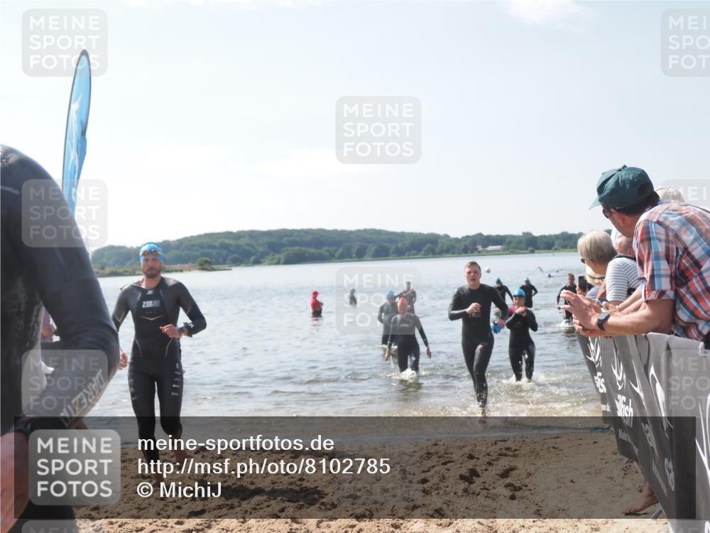 22.06.2025 - Viking Triathlon MichiJ http://msf.ph/oto/8102785 22.06.2025 10:46:11 Schwimmen 121, 144, 213, 217, 342, 525, 647 meine-sportfotos.de