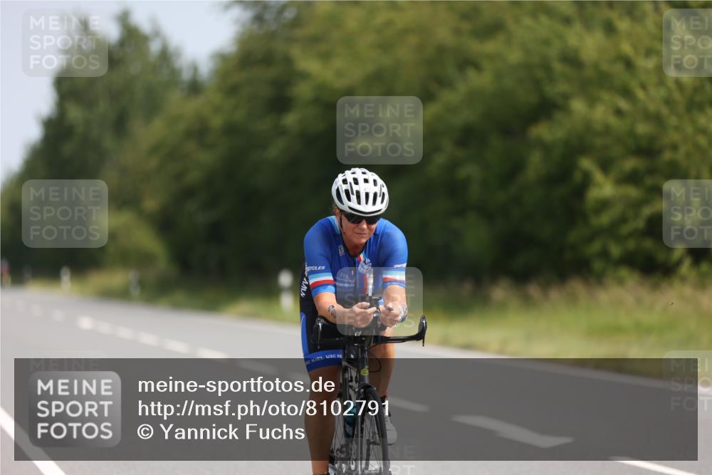 22.06.2025 - Viking Triathlon Yannick Fuchs http://msf.ph/oto/8102791 22.06.2025 11:26:41 Radfahren 59, 163, 357, 393, 415, 488 meine-sportfotos.de