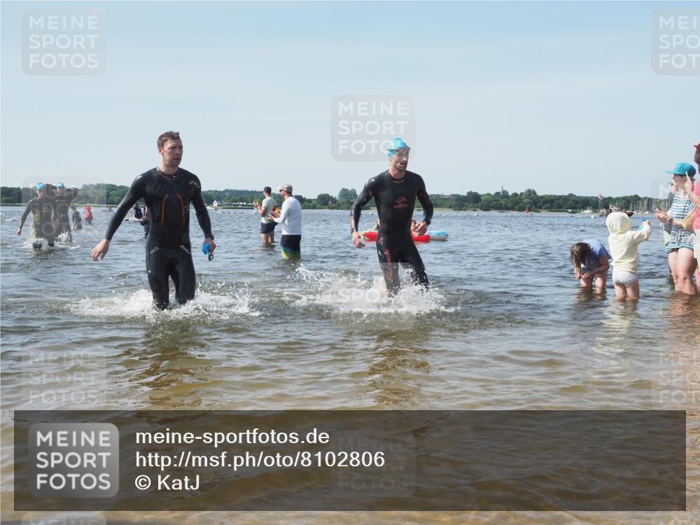 22.06.2025 - Viking Triathlon KatJ http://msf.ph/oto/8102806 22.06.2025 10:34:25 Schwimmen 294, 306, 366, 430, 486, 520, 527, 546 meine-sportfotos.de