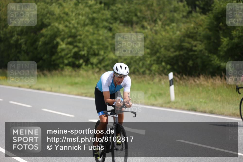 22.06.2025 - Viking Triathlon Yannick Fuchs http://msf.ph/oto/8102817 22.06.2025 12:05:41 Radfahren 47, 102, 145, 158, 176, 183, 368, 425, 485, 543, 637, 652 meine-sportfotos.de
