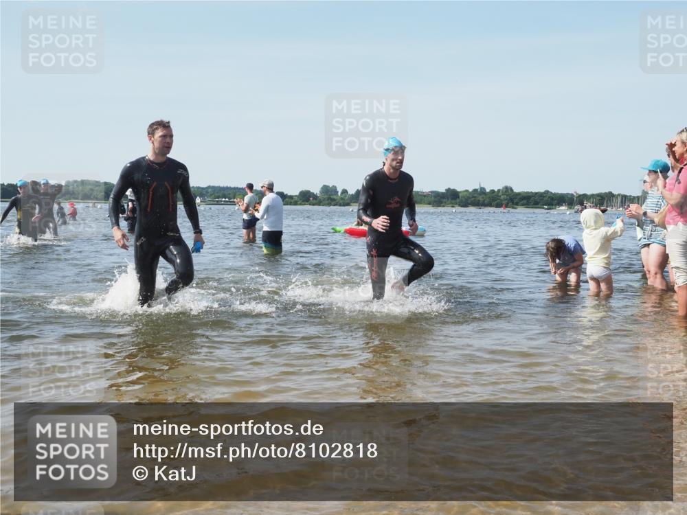 22.06.2025 - Viking Triathlon KatJ http://msf.ph/oto/8102818 22.06.2025 10:34:25 Schwimmen 294, 306, 366, 430, 486, 520, 527, 546 meine-sportfotos.de