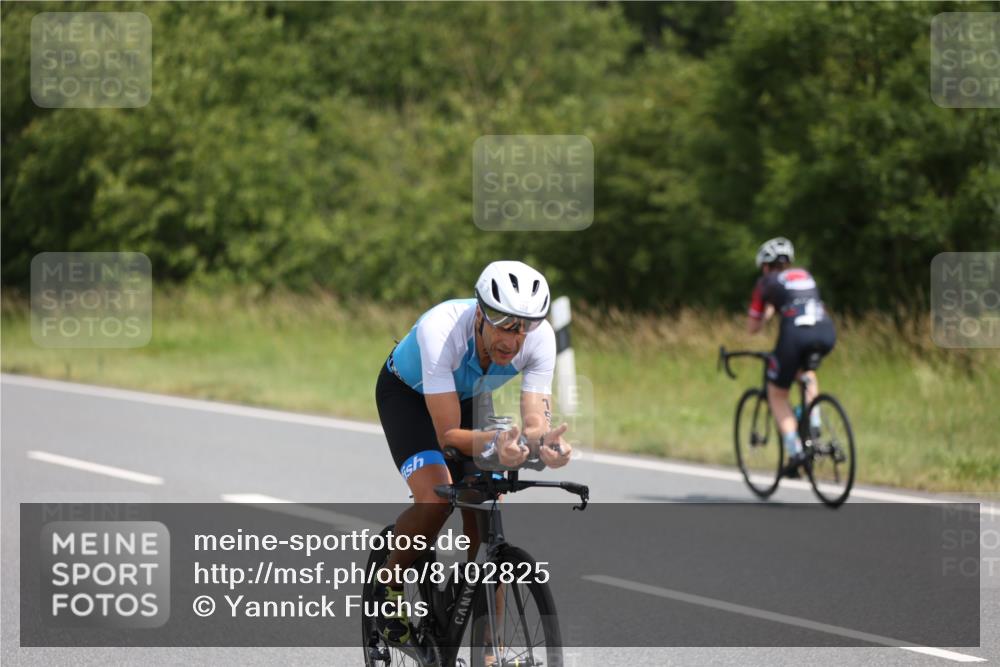 22.06.2025 - Viking Triathlon Yannick Fuchs http://msf.ph/oto/8102825 22.06.2025 12:05:41 Radfahren 47, 102, 145, 158, 176, 183, 368, 425, 485, 543, 637, 652 meine-sportfotos.de