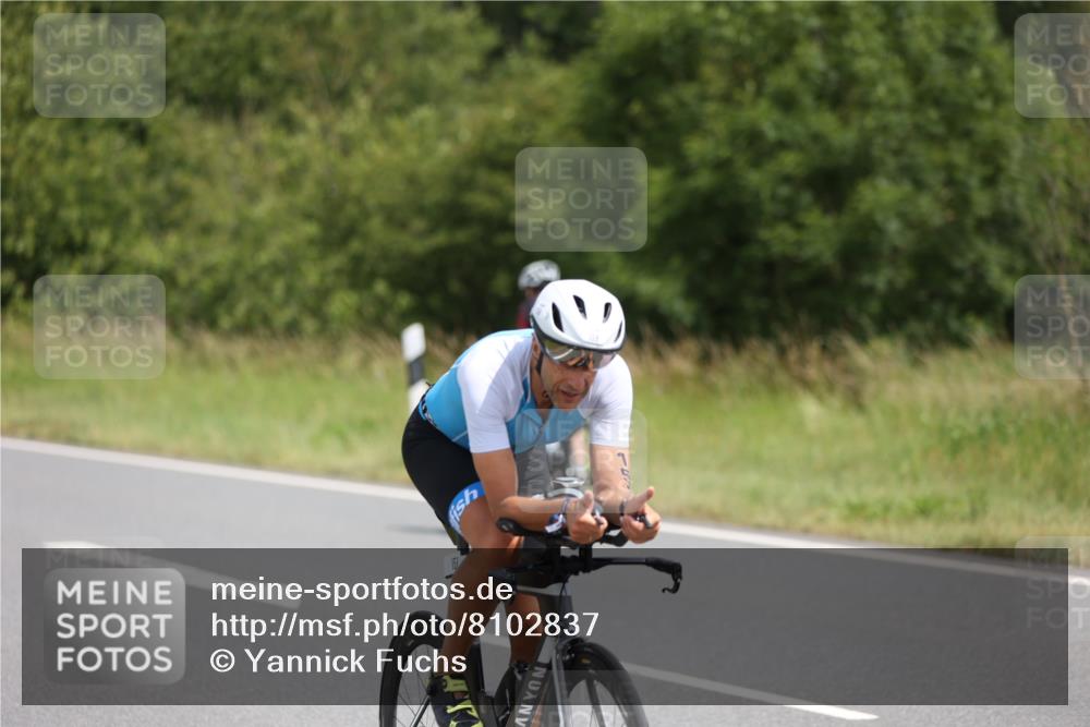 22.06.2025 - Viking Triathlon Yannick Fuchs http://msf.ph/oto/8102837 22.06.2025 12:05:42 Radfahren 47, 102, 145, 158, 176, 368, 425, 485, 543, 637, 652 meine-sportfotos.de