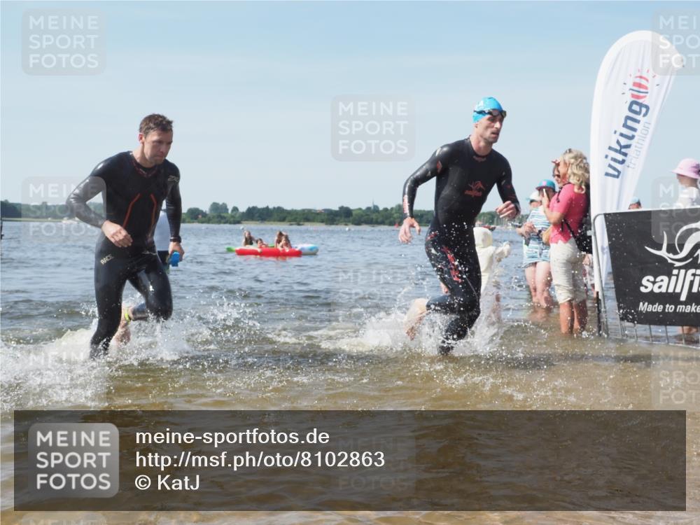 22.06.2025 - Viking Triathlon KatJ http://msf.ph/oto/8102863 22.06.2025 10:34:27 Schwimmen 294, 306, 341, 366, 430, 486, 520, 527, 546 meine-sportfotos.de