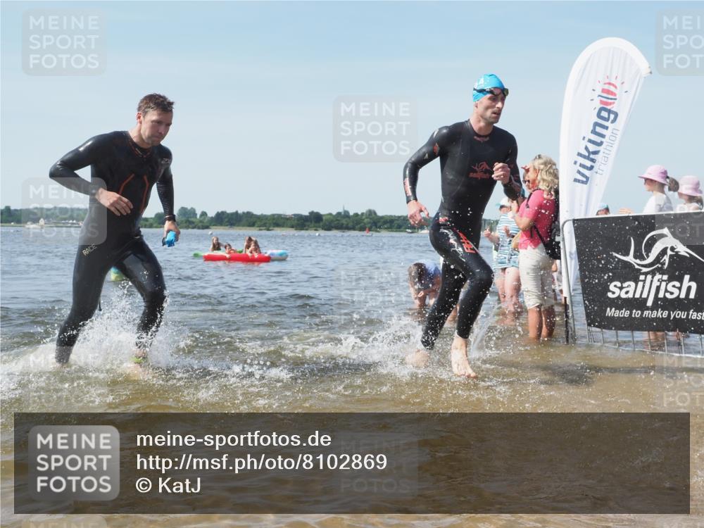 22.06.2025 - Viking Triathlon KatJ http://msf.ph/oto/8102869 22.06.2025 10:34:27 Schwimmen 294, 306, 341, 366, 430, 486, 520, 527, 546 meine-sportfotos.de