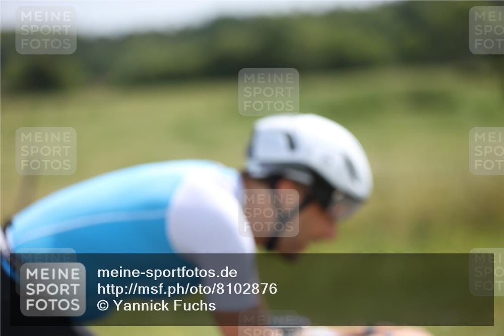 22.06.2025 - Viking Triathlon Yannick Fuchs http://msf.ph/oto/8102876 22.06.2025 12:05:43 Radfahren 47, 102, 145, 158, 176, 368, 387, 425, 485, 543, 637, 652 meine-sportfotos.de