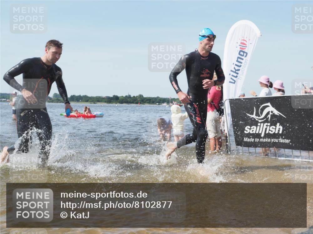 22.06.2025 - Viking Triathlon KatJ http://msf.ph/oto/8102877 22.06.2025 10:34:27 Schwimmen 294, 306, 341, 366, 430, 486, 520, 527, 546 meine-sportfotos.de