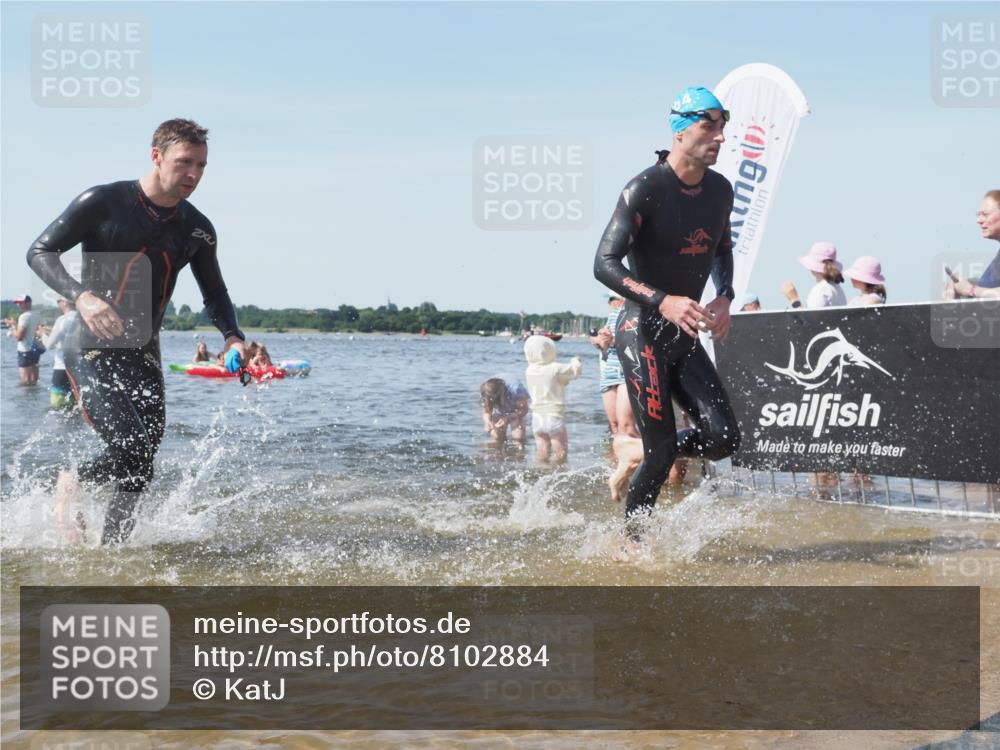 22.06.2025 - Viking Triathlon KatJ http://msf.ph/oto/8102884 22.06.2025 10:34:27 Schwimmen 294, 306, 341, 366, 430, 486, 520, 527, 546 meine-sportfotos.de
