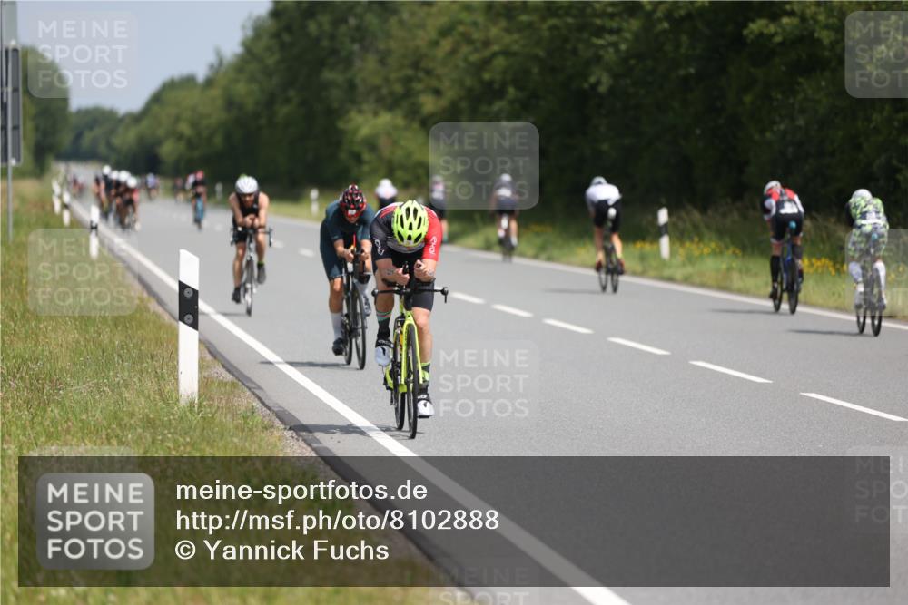 22.06.2025 - Viking Triathlon Yannick Fuchs http://msf.ph/oto/8102888 22.06.2025 12:05:50 Radfahren 20, 265, 387, 425, 543, 637 meine-sportfotos.de