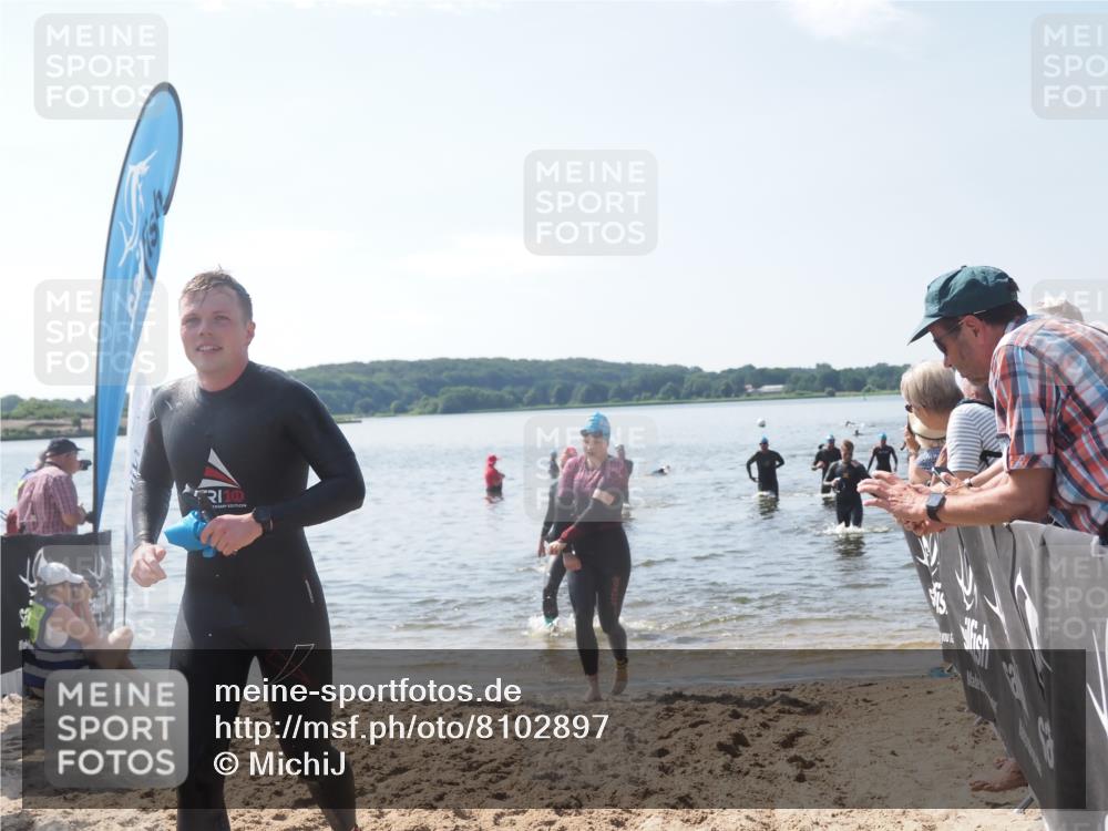 22.06.2025 - Viking Triathlon MichiJ http://msf.ph/oto/8102897 22.06.2025 10:46:14 Schwimmen 121, 144, 213, 217, 225, 406, 525, 647 meine-sportfotos.de