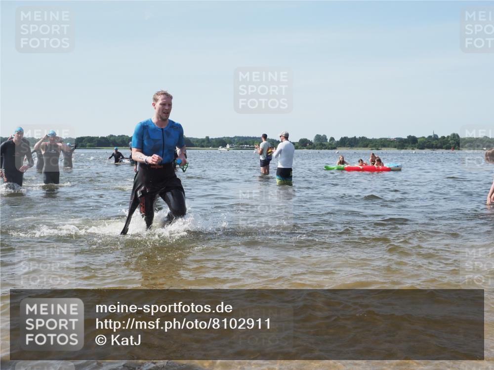 22.06.2025 - Viking Triathlon KatJ http://msf.ph/oto/8102911 22.06.2025 10:34:29 Schwimmen 247, 294, 306, 341, 366, 430, 486, 520, 527, 546 meine-sportfotos.de