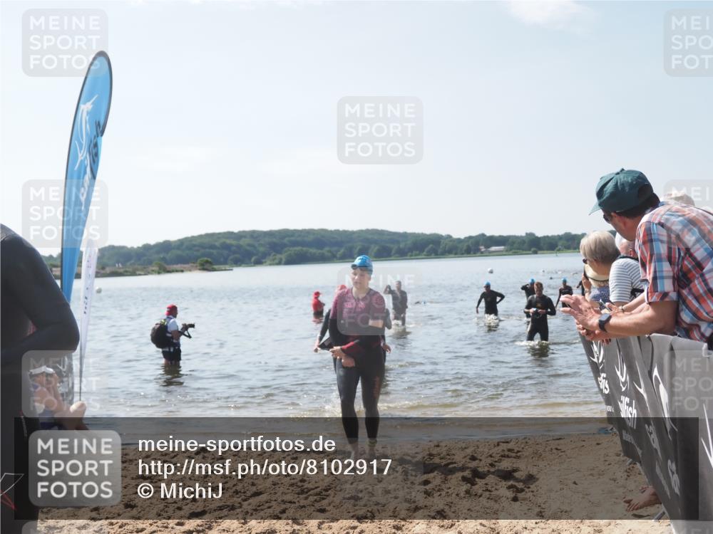 22.06.2025 - Viking Triathlon MichiJ http://msf.ph/oto/8102917 22.06.2025 10:46:15 Schwimmen 121, 144, 213, 225, 406, 525, 647 meine-sportfotos.de