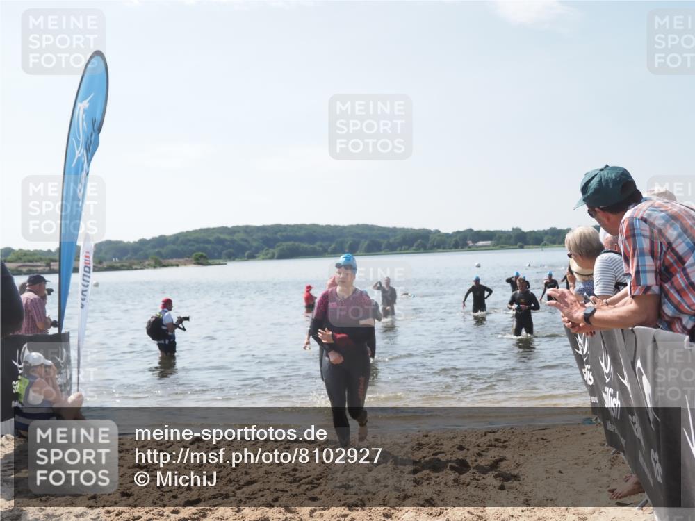 22.06.2025 - Viking Triathlon MichiJ http://msf.ph/oto/8102927 22.06.2025 10:46:15 Schwimmen 121, 144, 213, 225, 406, 525, 647 meine-sportfotos.de