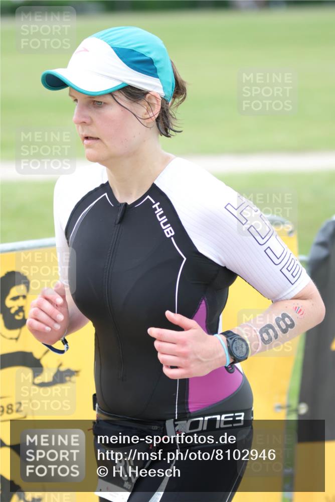 22.06.2025 - Viking Triathlon H.Heesch http://msf.ph/oto/8102946 22.06.2025 15:49:11 Laufen 86, 140 meine-sportfotos.de