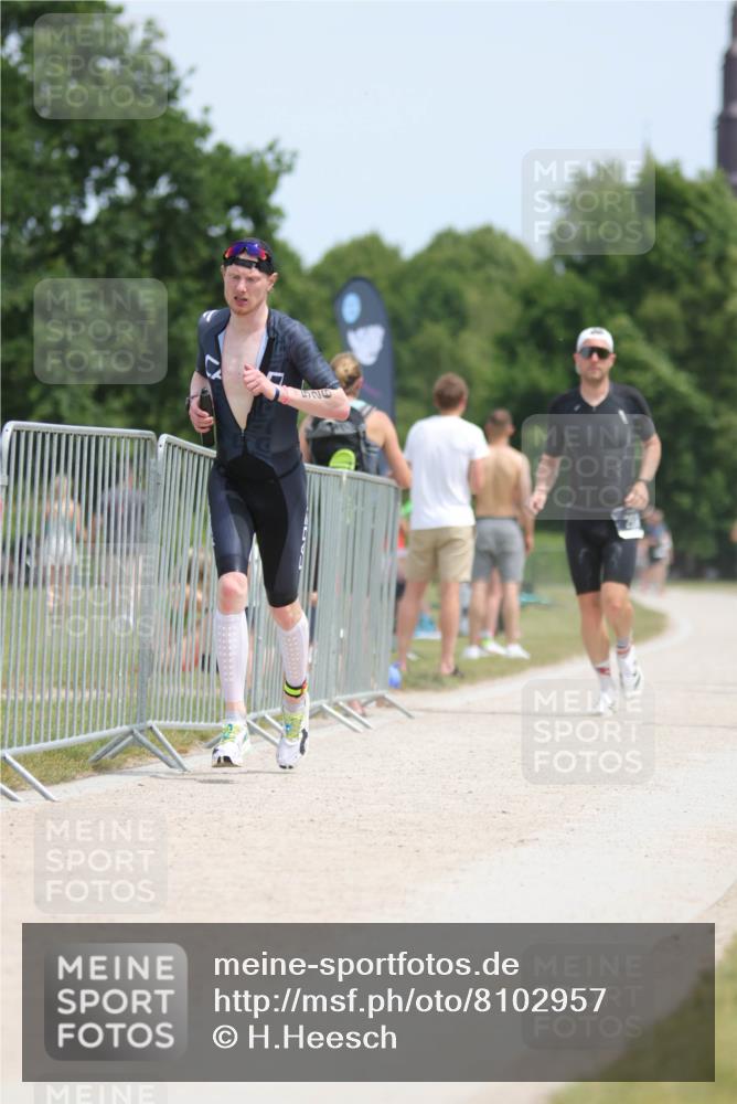 22.06.2025 - Viking Triathlon H.Heesch http://msf.ph/oto/8102957 22.06.2025 13:20:51 Laufen 46, 266, 526, 603, 604 meine-sportfotos.de