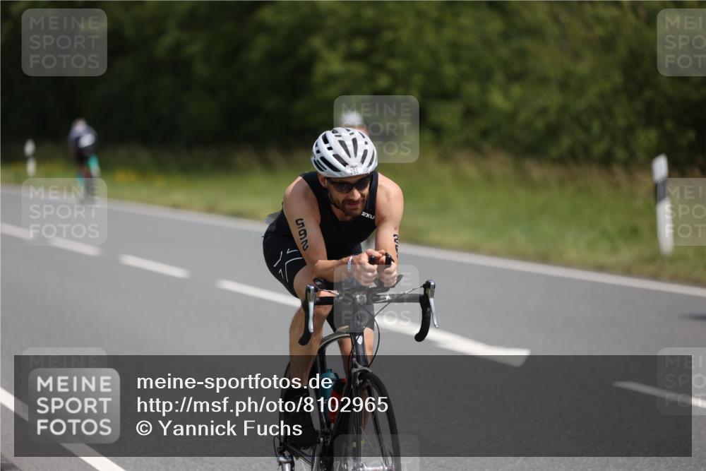 22.06.2025 - Viking Triathlon Yannick Fuchs http://msf.ph/oto/8102965 22.06.2025 12:05:55 Radfahren 20, 88, 177, 265, 304, 387, 425, 456 meine-sportfotos.de