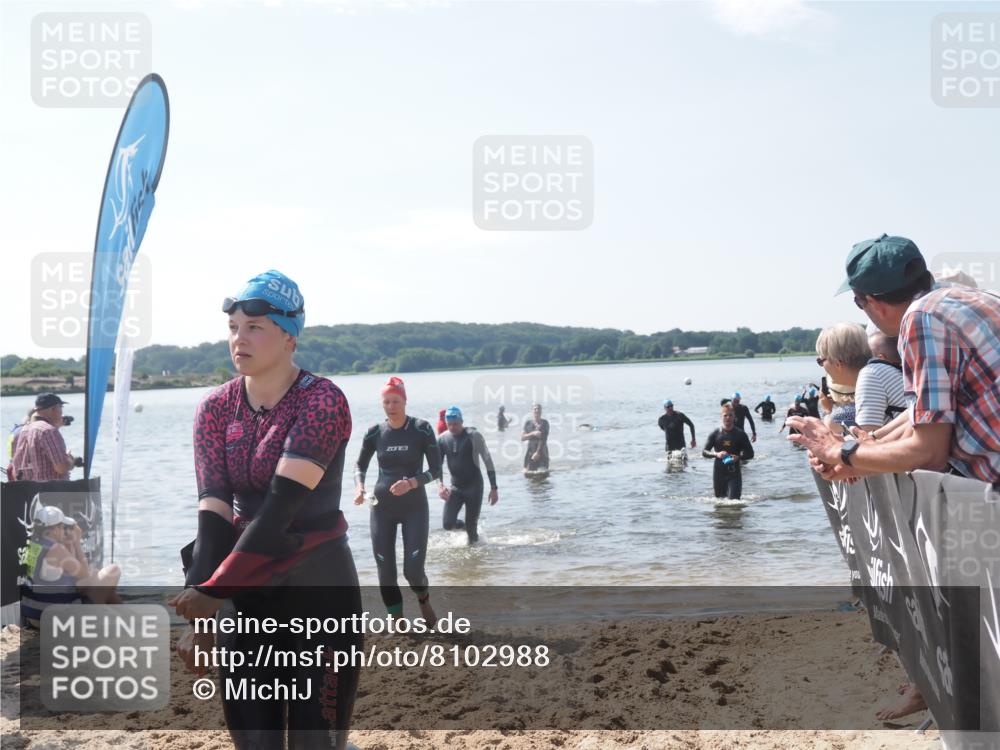 22.06.2025 - Viking Triathlon MichiJ http://msf.ph/oto/8102988 22.06.2025 10:46:17 Schwimmen 121, 144, 213, 225, 406, 525, 647 meine-sportfotos.de