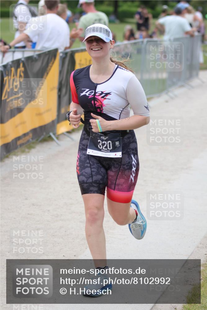 22.06.2025 - Viking Triathlon H.Heesch http://msf.ph/oto/8102992 22.06.2025 15:50:17 Laufen 249, 320 meine-sportfotos.de