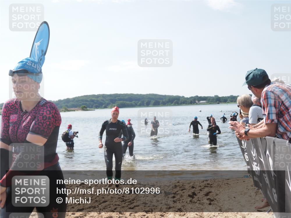 22.06.2025 - Viking Triathlon MichiJ http://msf.ph/oto/8102996 22.06.2025 10:46:17 Schwimmen 121, 144, 213, 225, 406, 525, 647 meine-sportfotos.de