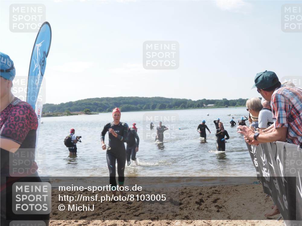 22.06.2025 - Viking Triathlon MichiJ http://msf.ph/oto/8103005 22.06.2025 10:46:17 Schwimmen 121, 144, 213, 225, 406, 525, 647 meine-sportfotos.de