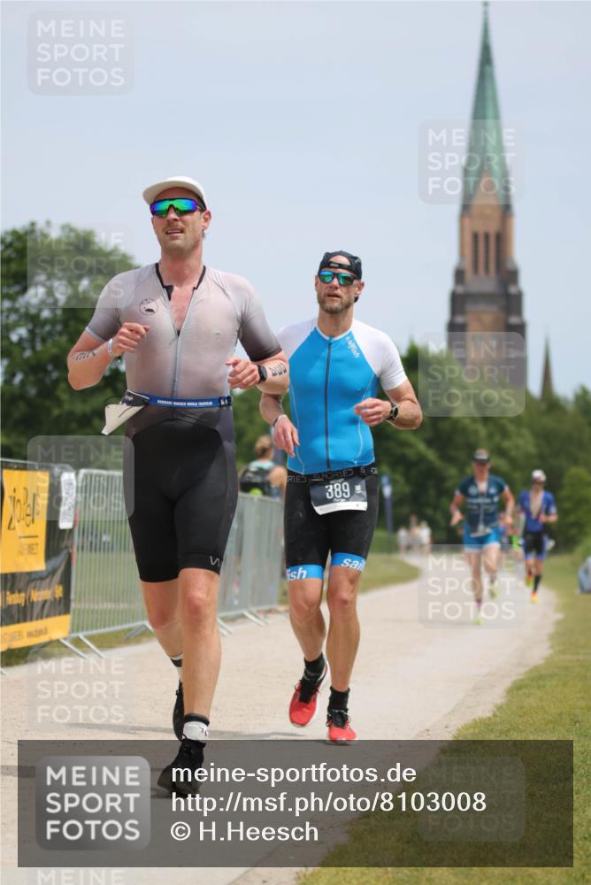 22.06.2025 - Viking Triathlon H.Heesch http://msf.ph/oto/8103008 22.06.2025 13:20:59 Laufen 17, 46, 266, 334, 389 meine-sportfotos.de