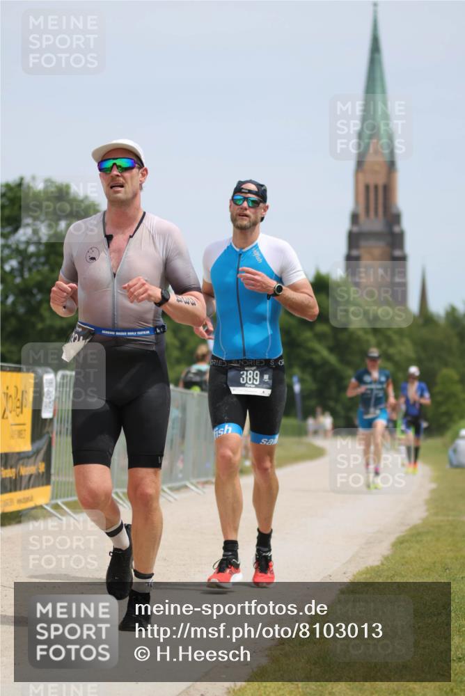 22.06.2025 - Viking Triathlon H.Heesch http://msf.ph/oto/8103013 22.06.2025 13:20:59 Laufen 17, 46, 266, 334, 389 meine-sportfotos.de
