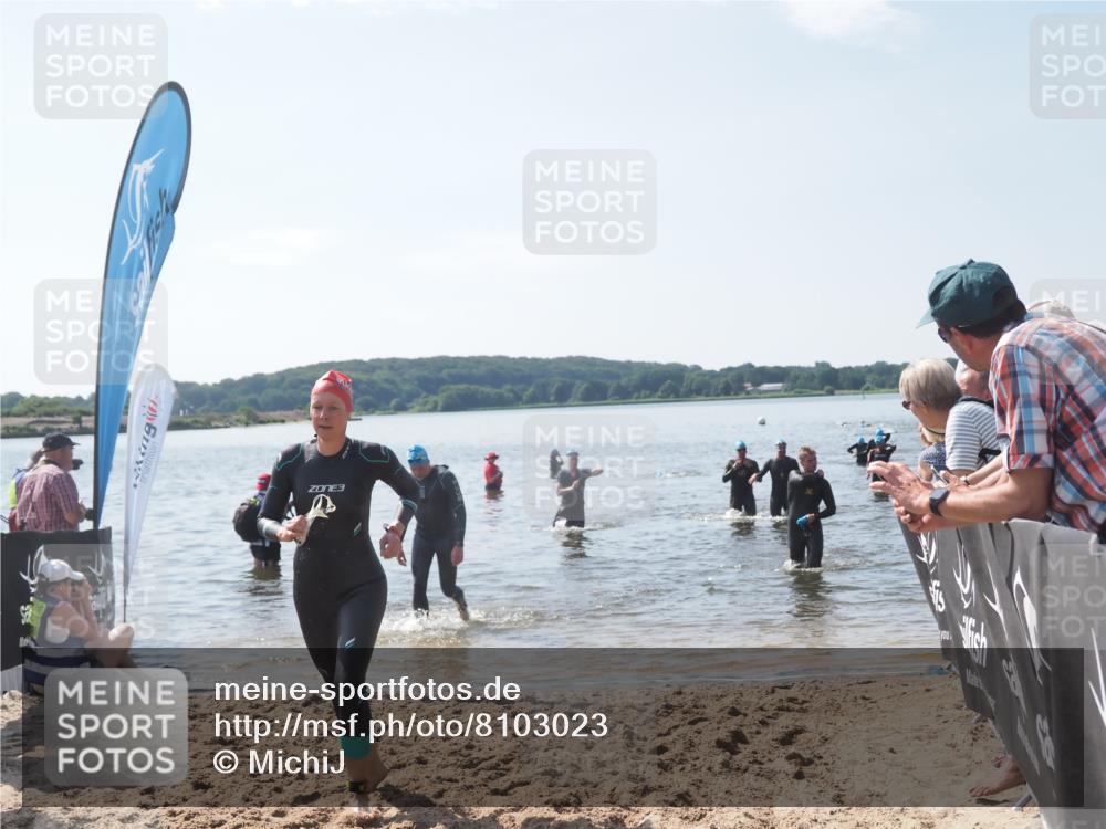 22.06.2025 - Viking Triathlon MichiJ http://msf.ph/oto/8103023 22.06.2025 10:46:19 Schwimmen 121, 144, 213, 225, 406, 647 meine-sportfotos.de