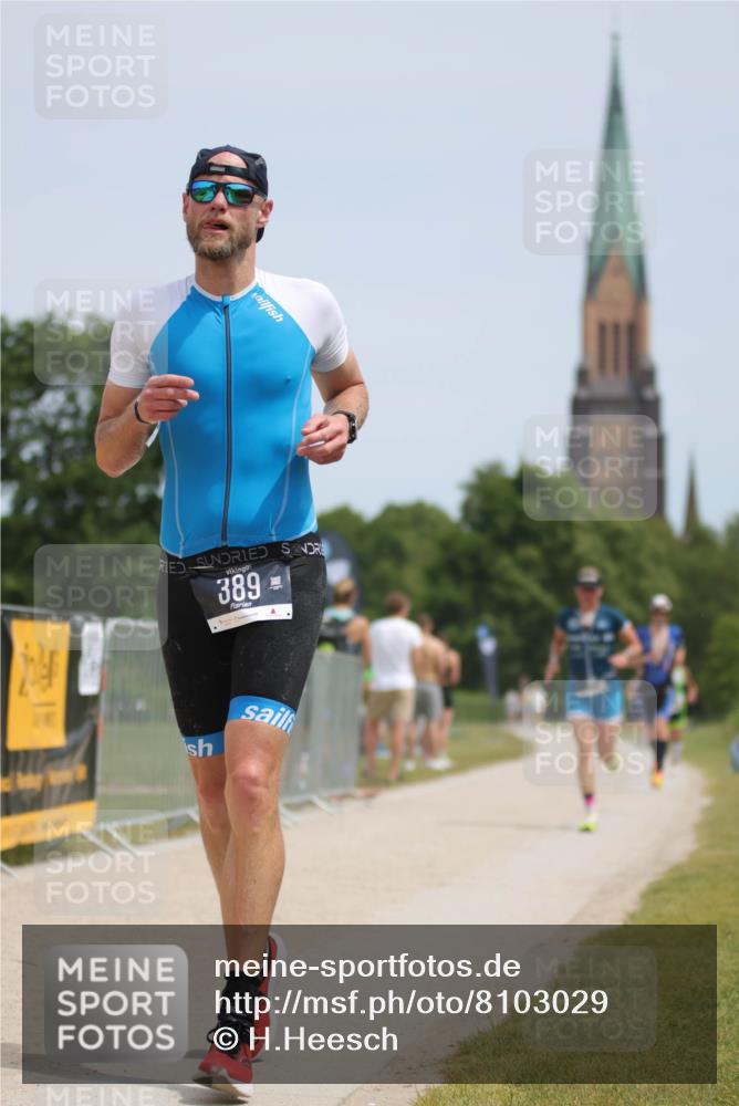 22.06.2025 - Viking Triathlon H.Heesch http://msf.ph/oto/8103029 22.06.2025 13:21:01 Laufen 17, 46, 266, 286, 334, 389 meine-sportfotos.de