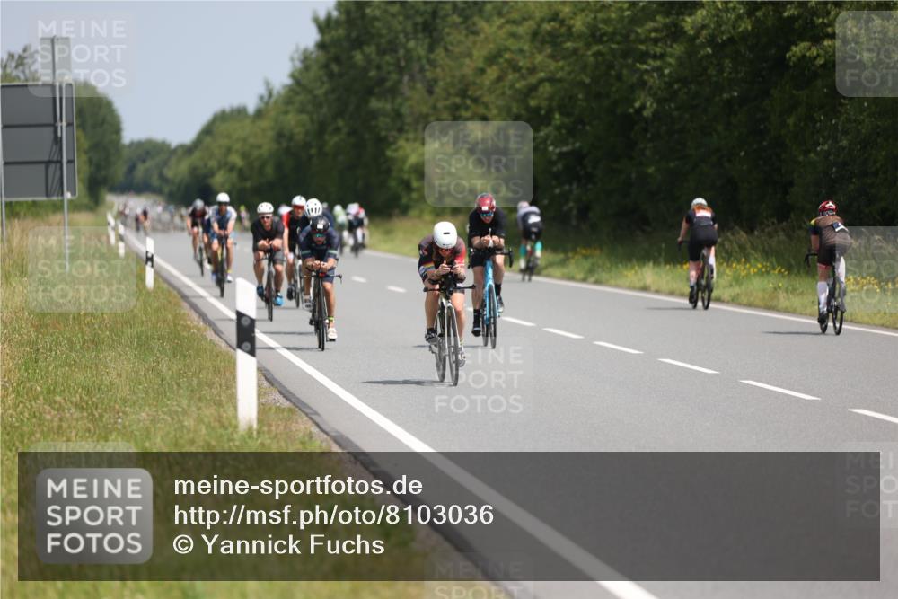 22.06.2025 - Viking Triathlon Yannick Fuchs http://msf.ph/oto/8103036 22.06.2025 12:05:59 Radfahren 70, 88, 134, 177, 265, 300, 304, 447, 456 meine-sportfotos.de