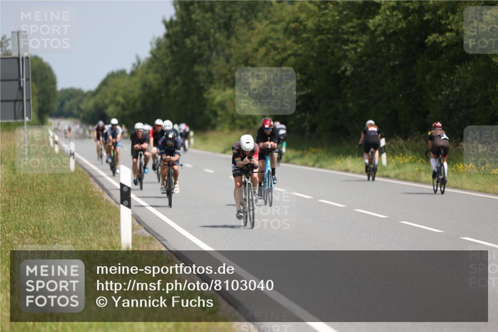 22.06.2025 - Viking Triathlon Yannick Fuchs http://msf.ph/oto/8103040 22.06.2025 12:05:59 Radfahren 70, 88, 134, 177, 265, 300, 304, 447, 456 meine-sportfotos.de