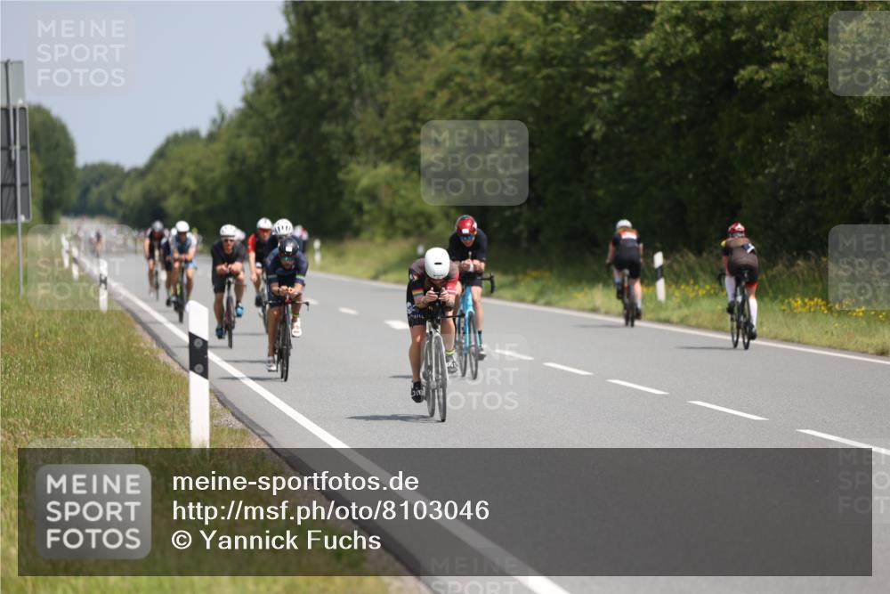 22.06.2025 - Viking Triathlon Yannick Fuchs http://msf.ph/oto/8103046 22.06.2025 12:05:59 Radfahren 70, 88, 134, 177, 265, 300, 304, 447, 456 meine-sportfotos.de