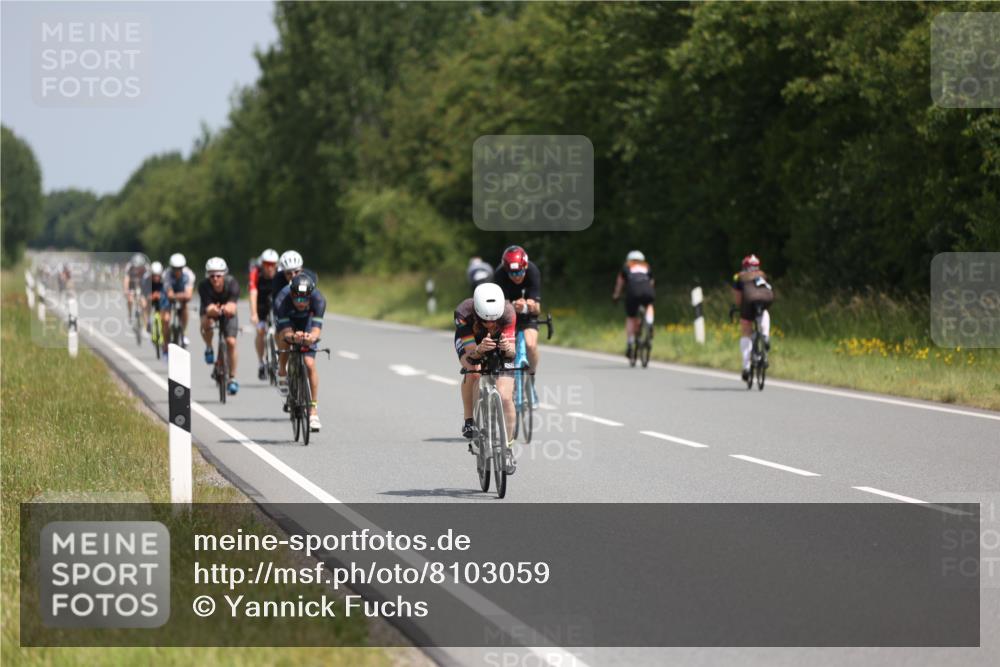 22.06.2025 - Viking Triathlon Yannick Fuchs http://msf.ph/oto/8103059 22.06.2025 12:06:00 Radfahren 70, 88, 134, 177, 265, 300, 304, 323, 447, 456 meine-sportfotos.de