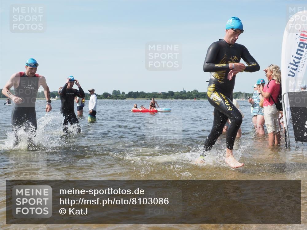 22.06.2025 - Viking Triathlon KatJ http://msf.ph/oto/8103086 22.06.2025 10:34:34 Schwimmen 114, 247, 284, 306, 323, 341, 366, 430, 520, 546, 550 meine-sportfotos.de