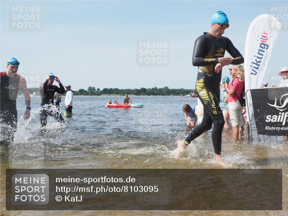 22.06.2025 - Viking Triathlon KatJ http://msf.ph/oto/8103095 22.06.2025 10:34:34 Schwimmen 114, 247, 284, 306, 323, 341, 366, 430, 520, 546, 550 meine-sportfotos.de