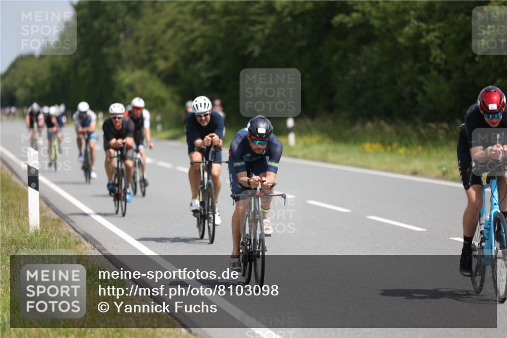 22.06.2025 - Viking Triathlon Yannick Fuchs http://msf.ph/oto/8103098 22.06.2025 12:06:02 Radfahren 70, 88, 134, 177, 208, 300, 304, 323, 447, 456 meine-sportfotos.de