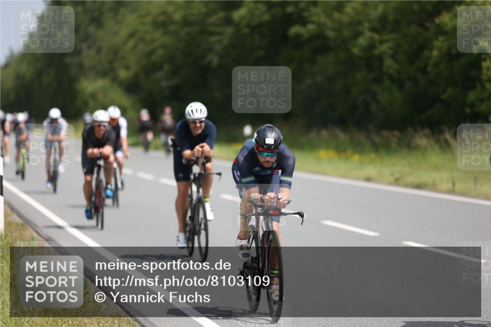 22.06.2025 - Viking Triathlon Yannick Fuchs http://msf.ph/oto/8103109 22.06.2025 12:06:03 Radfahren 70, 88, 134, 177, 208, 300, 304, 323, 447, 456 meine-sportfotos.de