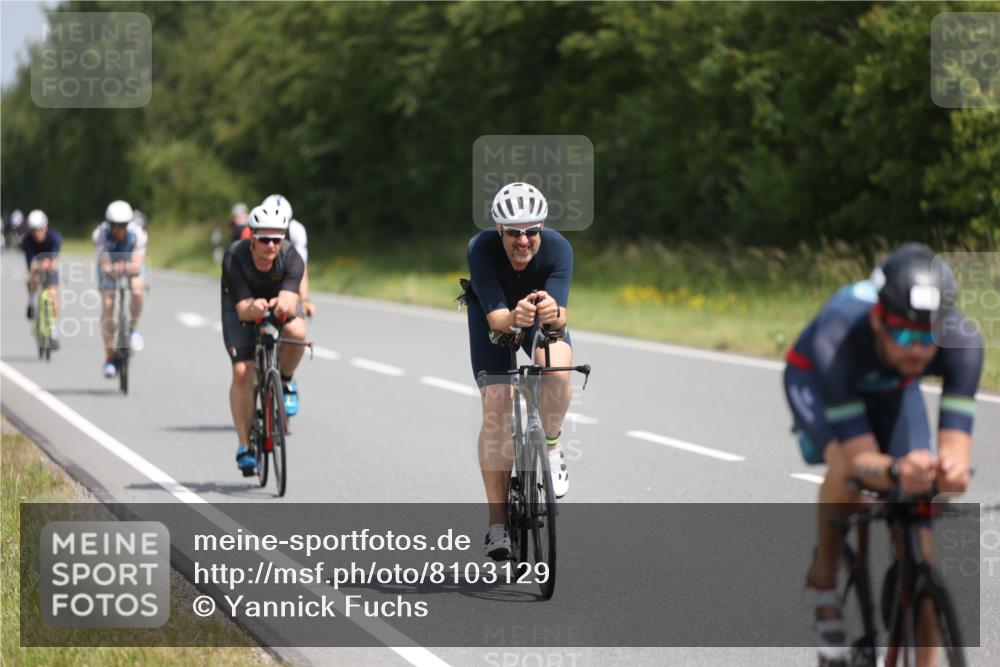 22.06.2025 - Viking Triathlon Yannick Fuchs http://msf.ph/oto/8103129 22.06.2025 12:06:03 Radfahren 70, 88, 134, 177, 208, 300, 304, 323, 447, 456 meine-sportfotos.de