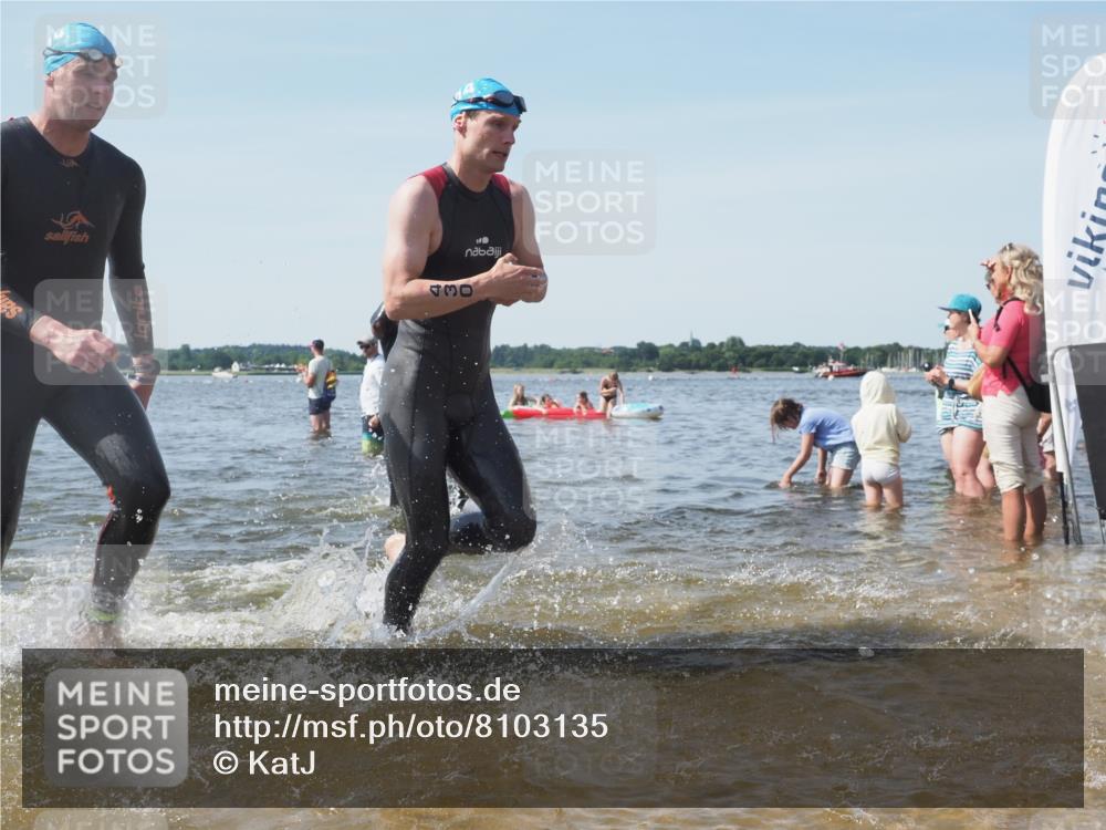 22.06.2025 - Viking Triathlon KatJ http://msf.ph/oto/8103135 22.06.2025 10:34:36 Schwimmen 114, 247, 284, 306, 323, 341, 366, 430, 520, 546, 550 meine-sportfotos.de