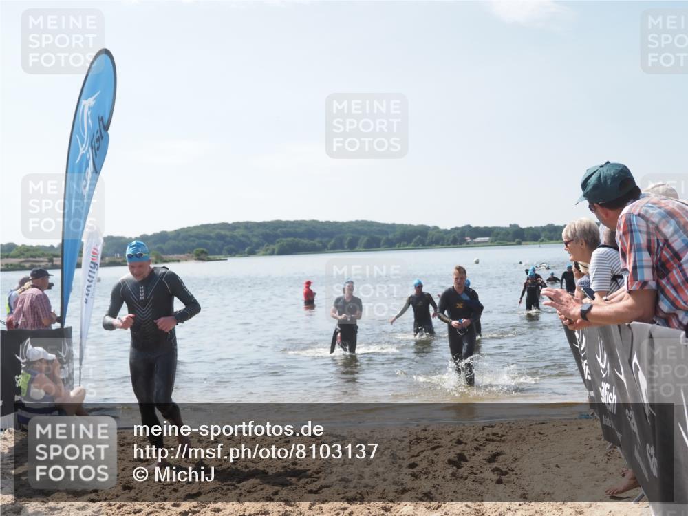22.06.2025 - Viking Triathlon MichiJ http://msf.ph/oto/8103137 22.06.2025 10:46:22 Schwimmen 60, 121, 144, 213, 225, 406 meine-sportfotos.de