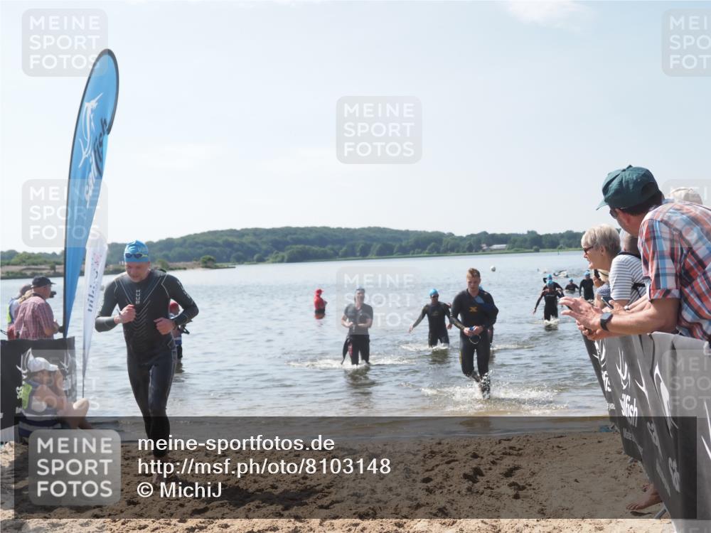 22.06.2025 - Viking Triathlon MichiJ http://msf.ph/oto/8103148 22.06.2025 10:46:22 Schwimmen 60, 121, 144, 213, 225, 406 meine-sportfotos.de