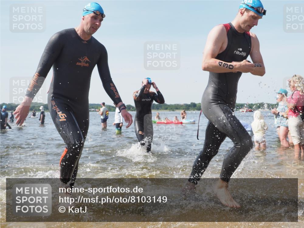 22.06.2025 - Viking Triathlon KatJ http://msf.ph/oto/8103149 22.06.2025 10:34:36 Schwimmen 114, 247, 284, 306, 323, 341, 366, 430, 520, 546, 550 meine-sportfotos.de