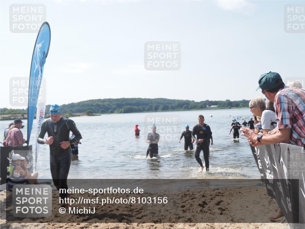 22.06.2025 - Viking Triathlon MichiJ http://msf.ph/oto/8103156 22.06.2025 10:46:22 Schwimmen 60, 121, 144, 213, 225, 406 meine-sportfotos.de