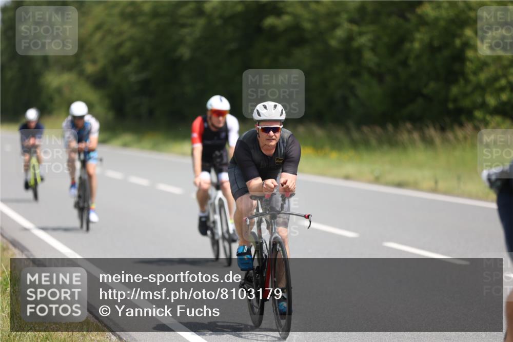 22.06.2025 - Viking Triathlon Yannick Fuchs http://msf.ph/oto/8103179 22.06.2025 12:06:05 Radfahren 70, 88, 134, 177, 208, 300, 304, 323, 447, 456 meine-sportfotos.de