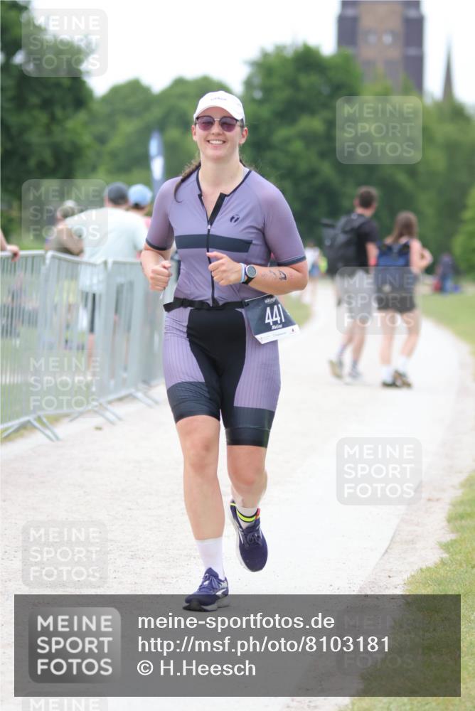 22.06.2025 - Viking Triathlon H.Heesch http://msf.ph/oto/8103181 22.06.2025 15:51:18 Laufen 441 meine-sportfotos.de