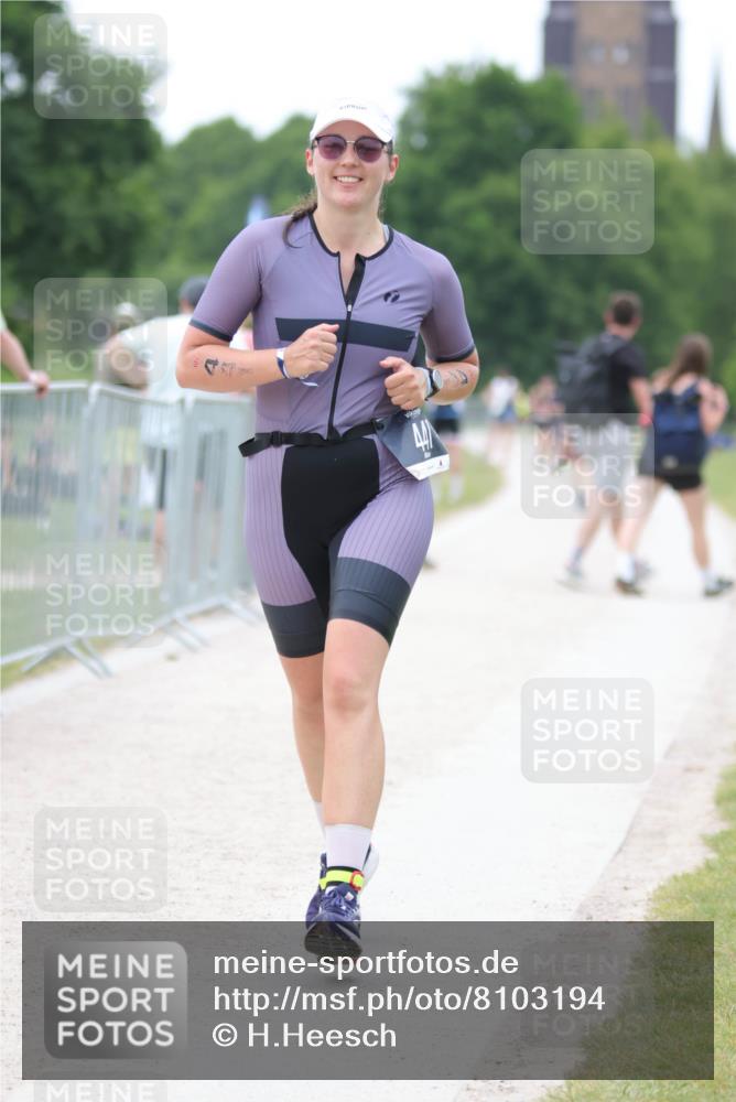 22.06.2025 - Viking Triathlon H.Heesch http://msf.ph/oto/8103194 22.06.2025 15:51:19 Laufen 441 meine-sportfotos.de