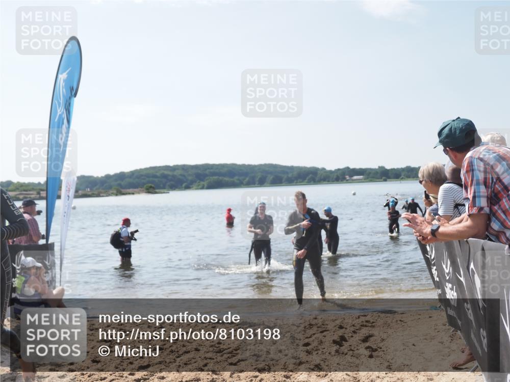 22.06.2025 - Viking Triathlon MichiJ http://msf.ph/oto/8103198 22.06.2025 10:46:24 Schwimmen 60, 121, 144, 213, 225, 406 meine-sportfotos.de