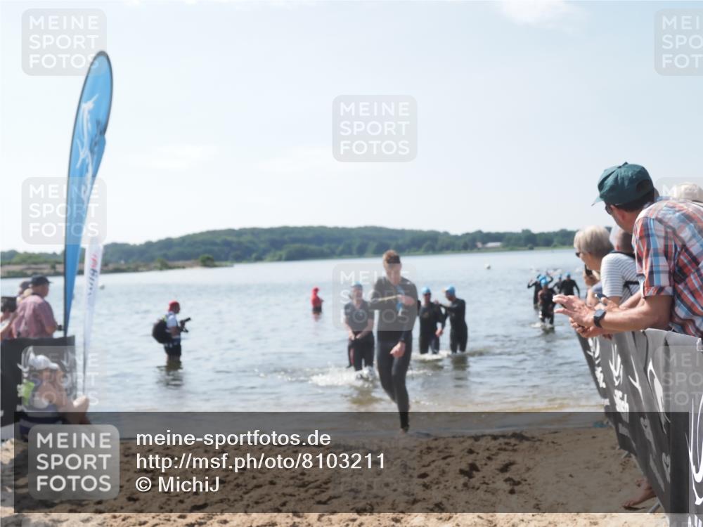 22.06.2025 - Viking Triathlon MichiJ http://msf.ph/oto/8103211 22.06.2025 10:46:24 Schwimmen 60, 121, 144, 213, 225, 406 meine-sportfotos.de