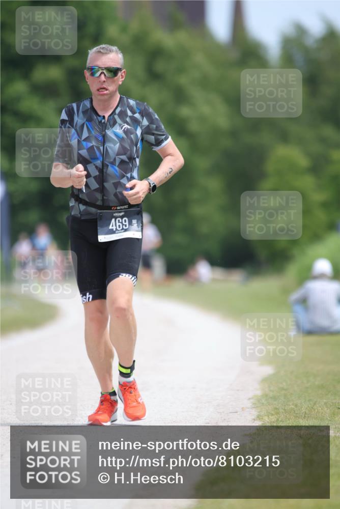 22.06.2025 - Viking Triathlon H.Heesch http://msf.ph/oto/8103215 22.06.2025 13:21:28 Laufen 469 meine-sportfotos.de